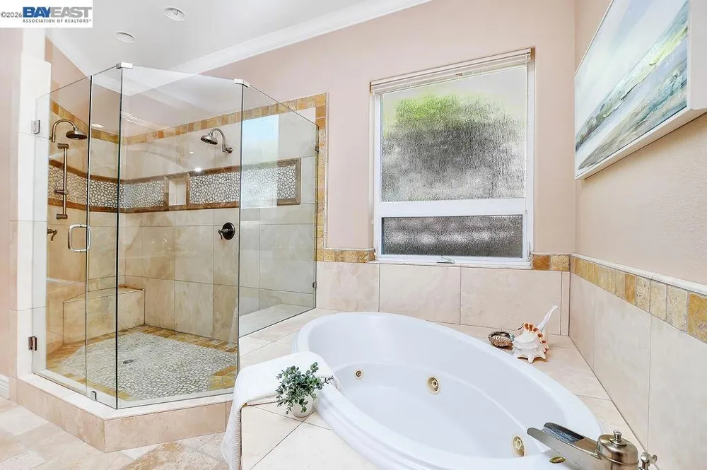 5661 Oakmont Ct Discovery Bay, CA 94505