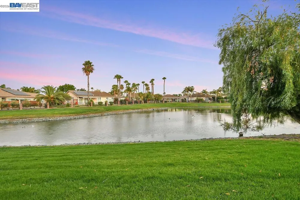 5661 Oakmont Ct Discovery Bay, CA 94505