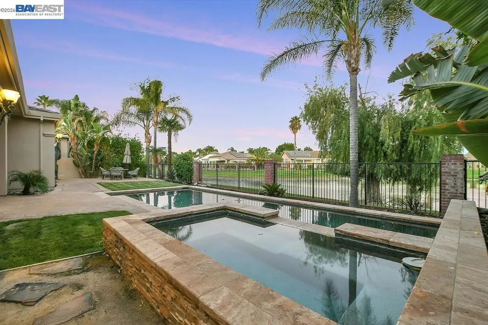 5661 Oakmont Ct Discovery Bay, CA 94505