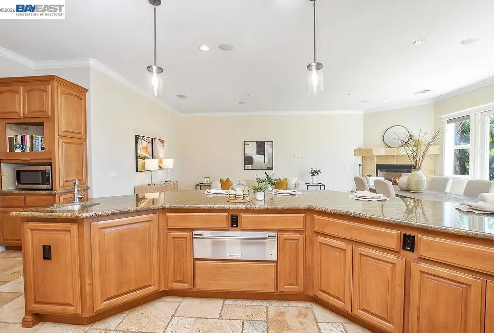 5661 Oakmont Ct Discovery Bay, CA 94505