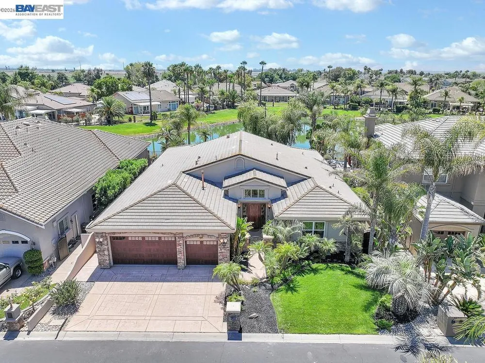 5661 Oakmont Ct Discovery Bay, CA 94505