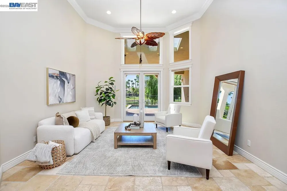 5661 Oakmont Ct Discovery Bay, CA 94505