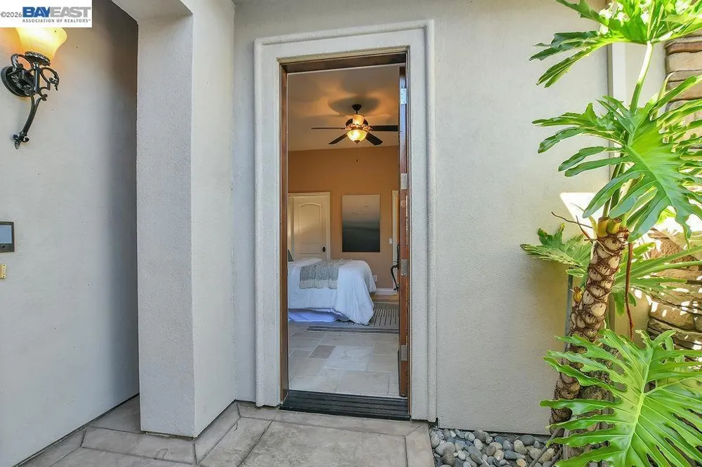 5661 Oakmont Ct Discovery Bay, CA 94505