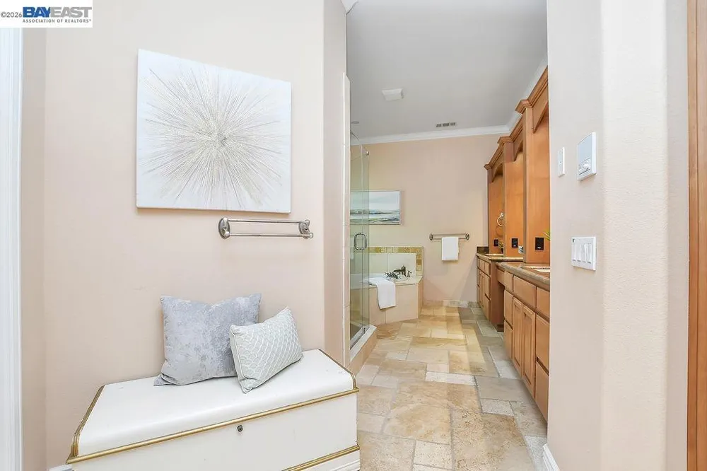 5661 Oakmont Ct Discovery Bay, CA 94505
