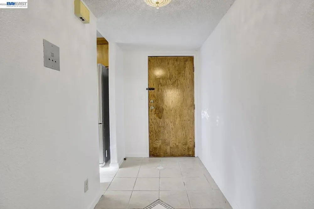 400 Davis #301 San Leandro, CA 94577