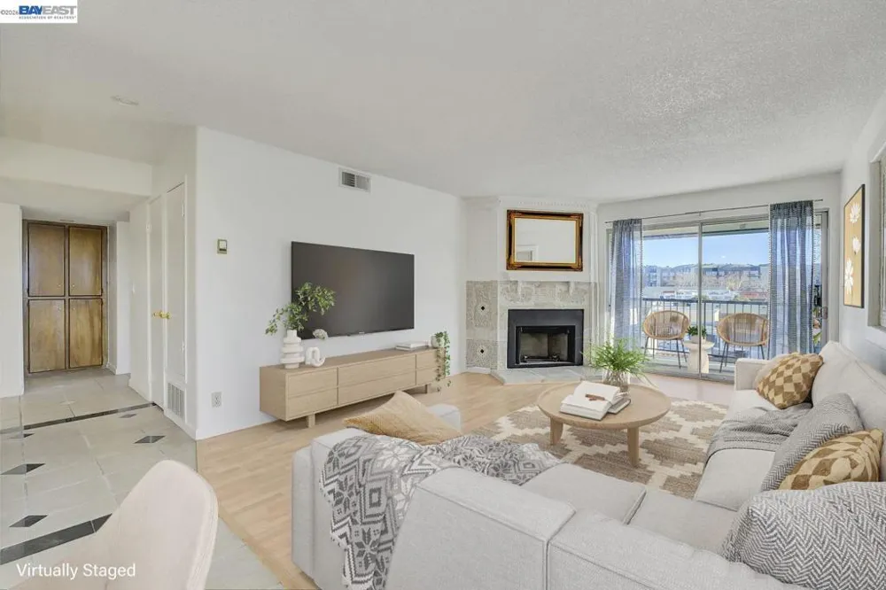 400 Davis #301 San Leandro, CA 94577