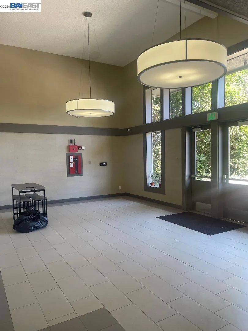 400 Davis #301 San Leandro, CA 94577