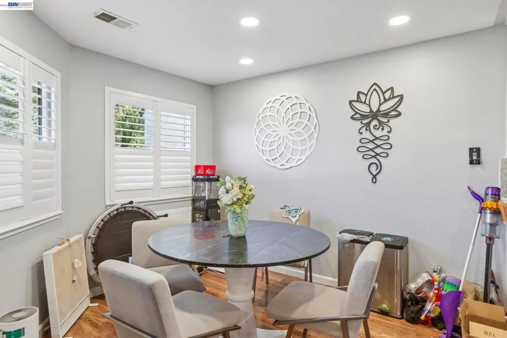 21062 Gary Dr #107 Hayward, CA 94546