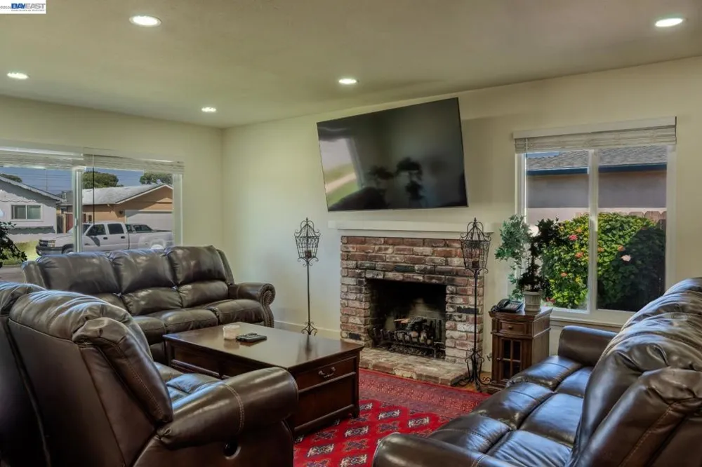 767 Lemos Ave Salinas, CA 93901