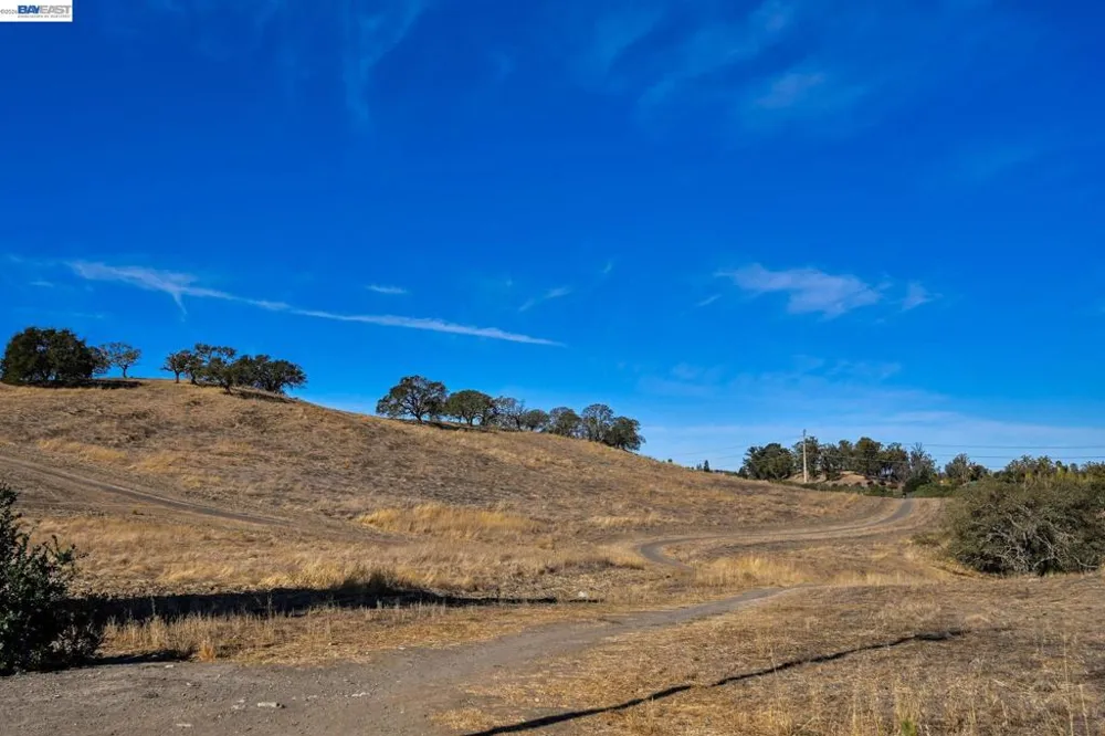 135 Saint Germain Lane Pleasant Hill, CA 94523