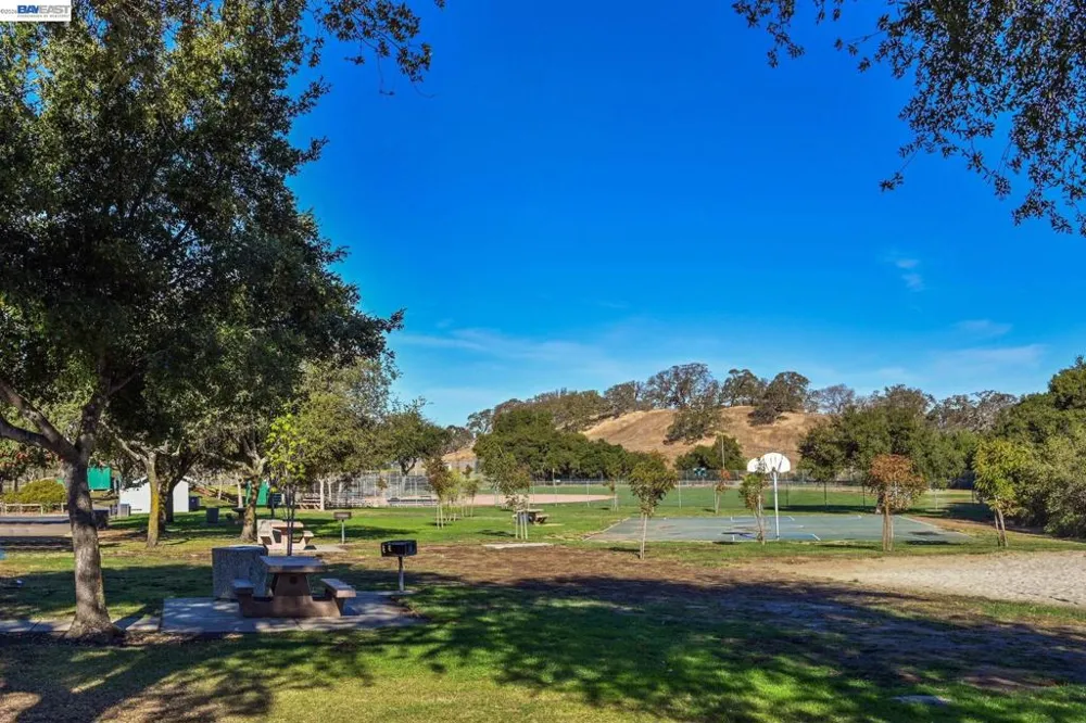135 Saint Germain Lane Pleasant Hill, CA 94523