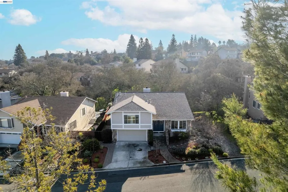 135 Saint Germain Lane Pleasant Hill, CA 94523