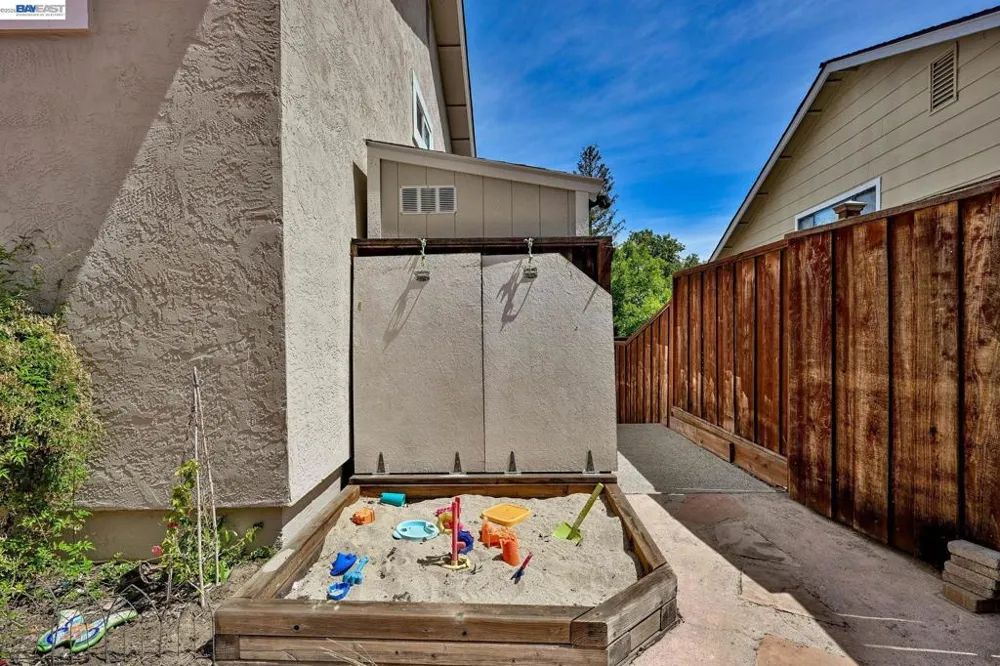 135 Saint Germain Lane Pleasant Hill, CA 94523