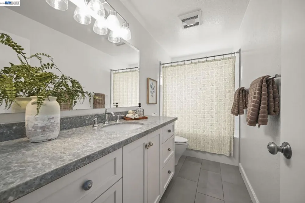 135 Saint Germain Lane Pleasant Hill, CA 94523