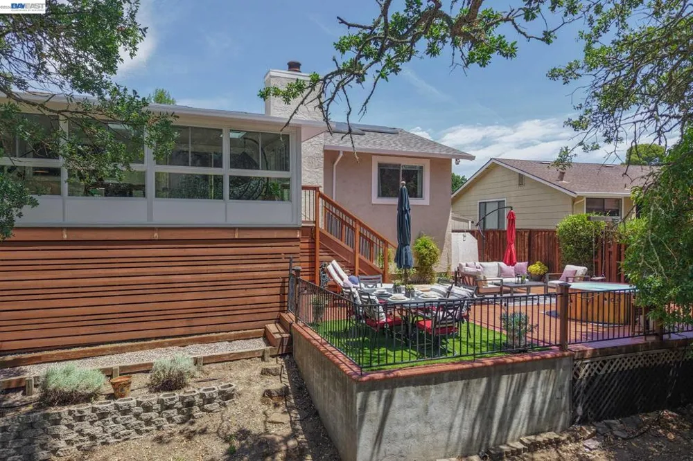 135 Saint Germain Lane Pleasant Hill, CA 94523
