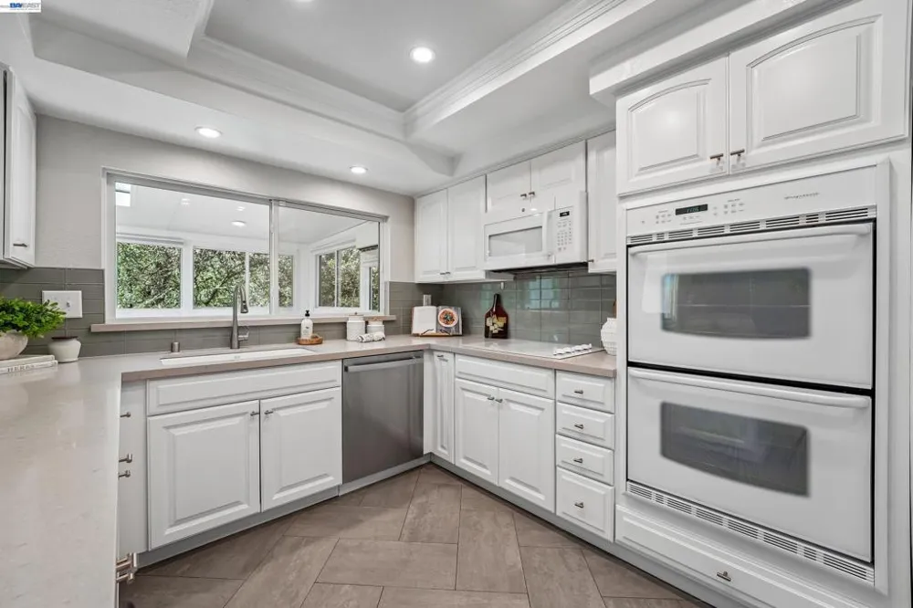 135 Saint Germain Lane Pleasant Hill, CA 94523
