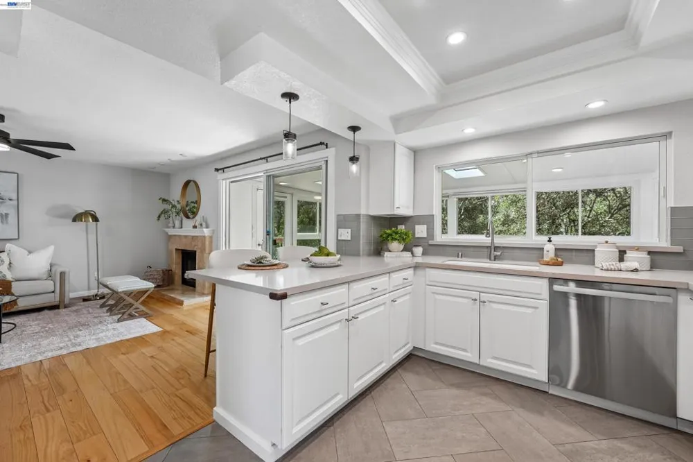 135 Saint Germain Lane Pleasant Hill, CA 94523