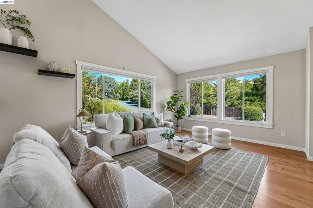 135 Saint Germain Lane Pleasant Hill, CA 94523