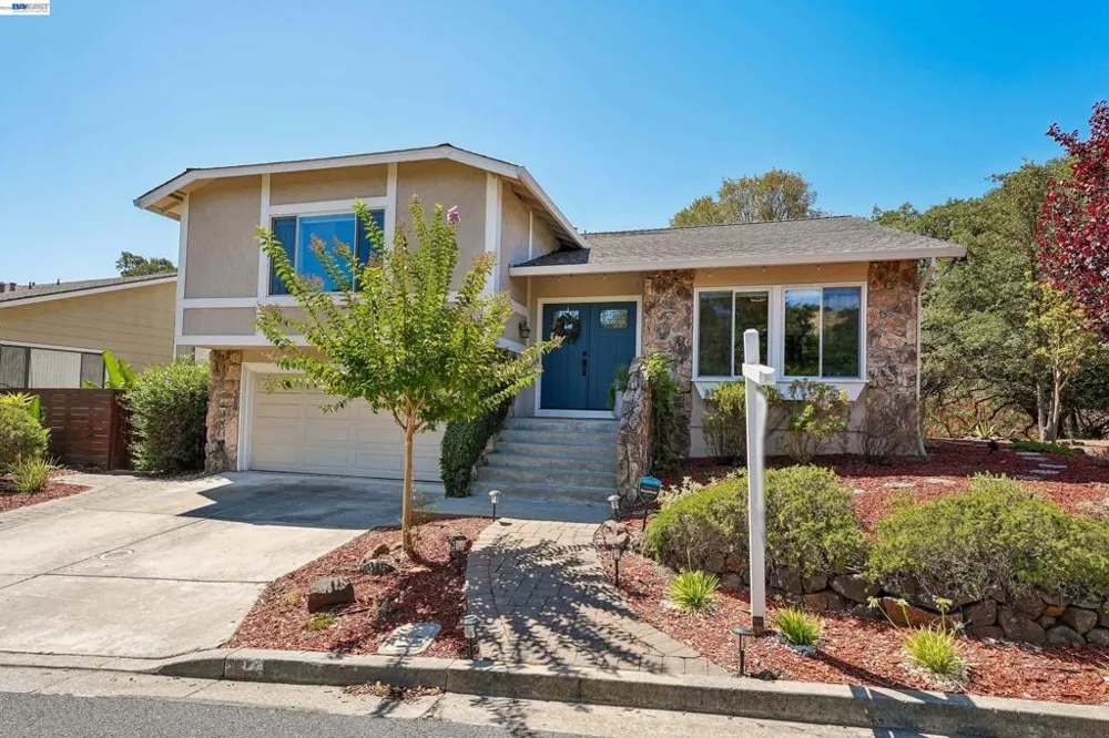 135 Saint Germain Lane Pleasant Hill, CA 94523