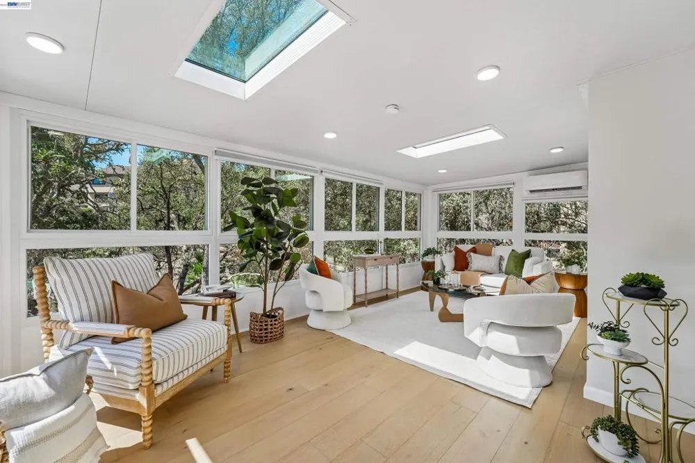 135 Saint Germain Lane Pleasant Hill, CA 94523