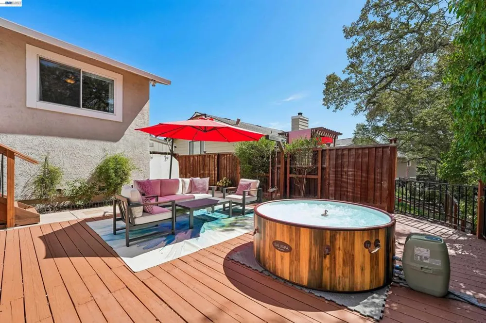 135 Saint Germain Lane Pleasant Hill, CA 94523