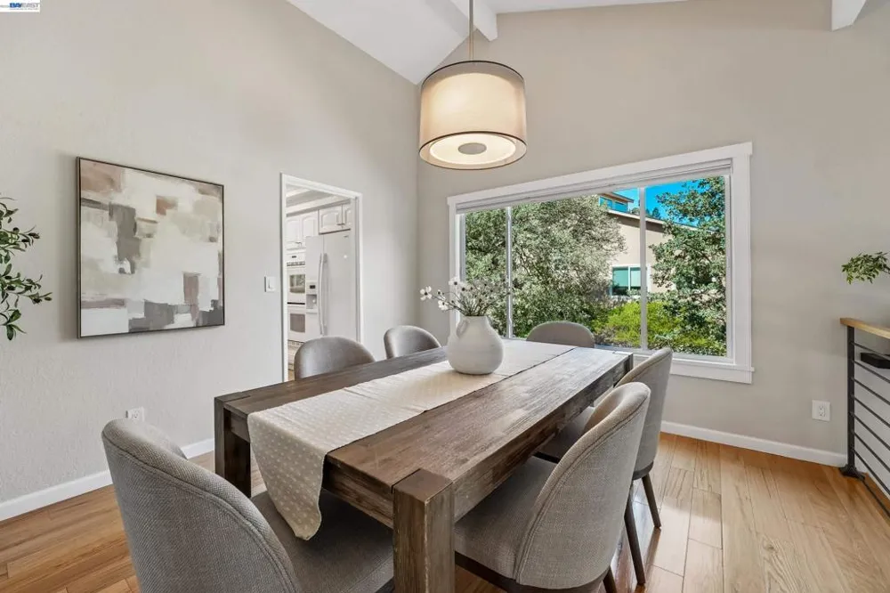 135 Saint Germain Lane Pleasant Hill, CA 94523