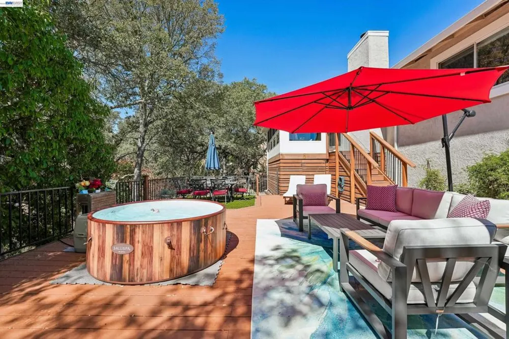 135 Saint Germain Lane Pleasant Hill, CA 94523