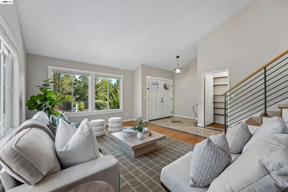 135 Saint Germain Lane Pleasant Hill, CA 94523
