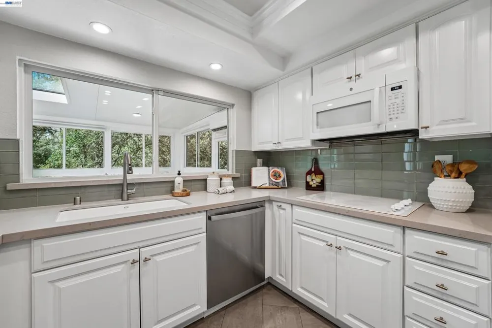 135 Saint Germain Lane Pleasant Hill, CA 94523