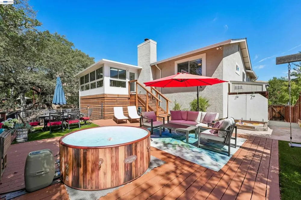 135 Saint Germain Lane Pleasant Hill, CA 94523