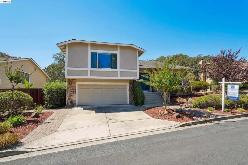 135 Saint Germain Lane Pleasant Hill, CA 94523