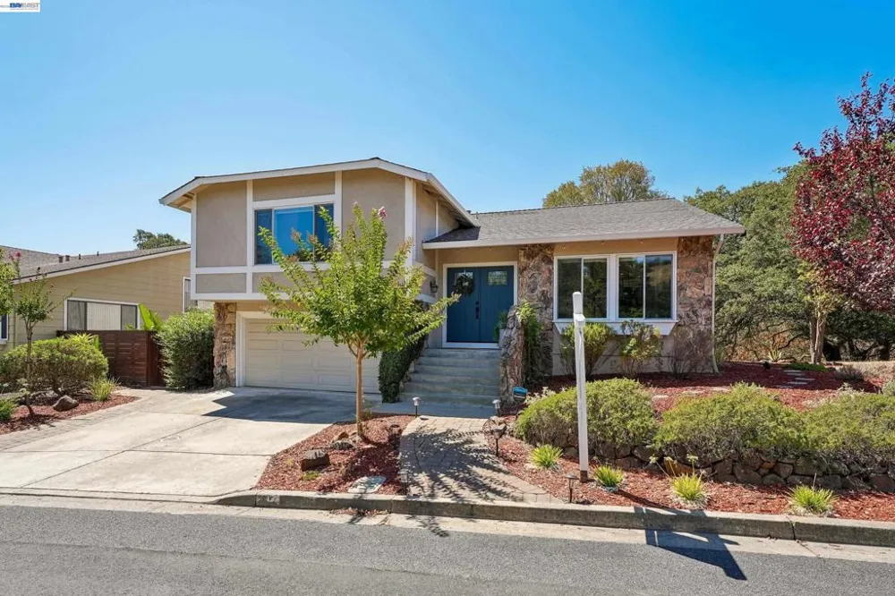 135 Saint Germain Lane Pleasant Hill, CA 94523