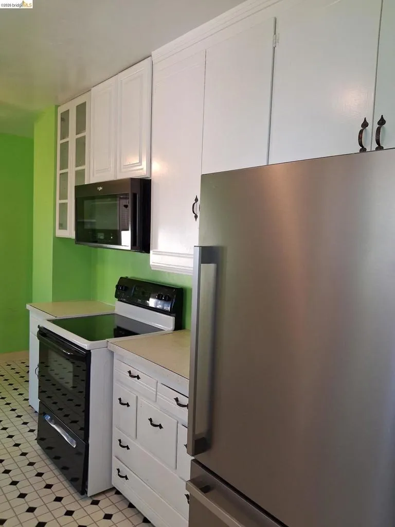 125 Oak Place Pittsburg, CA 94565