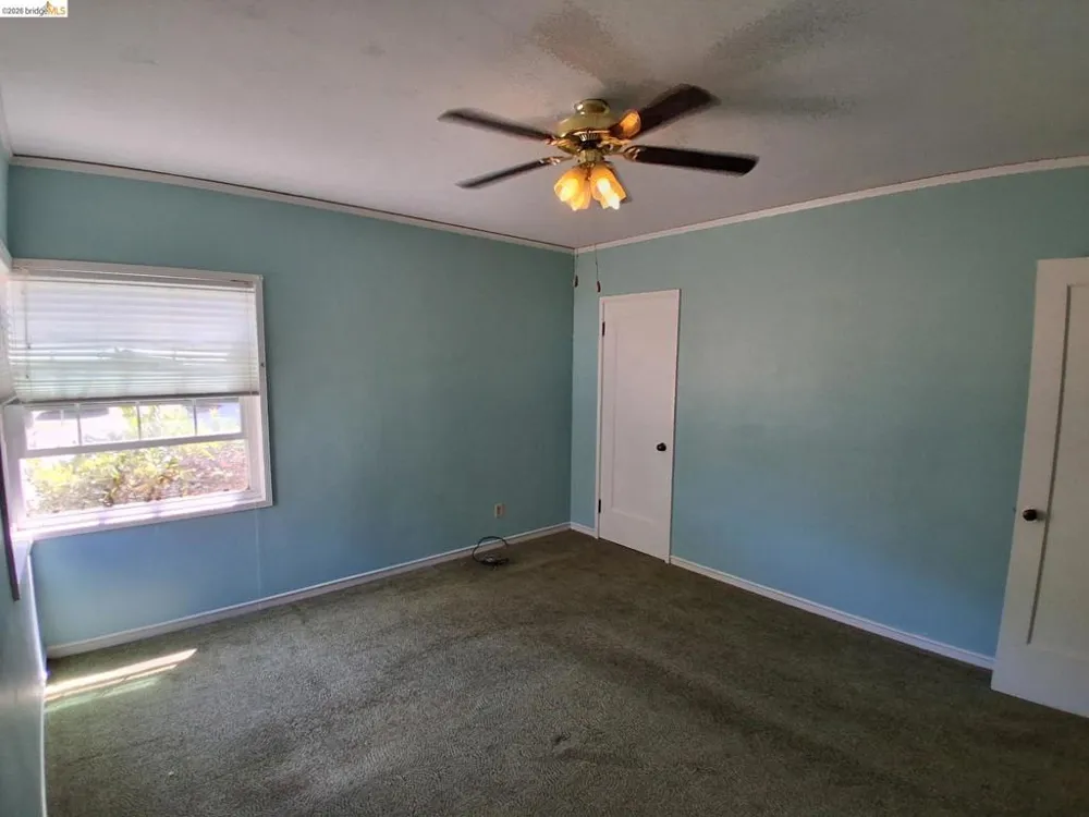 125 Oak Place Pittsburg, CA 94565