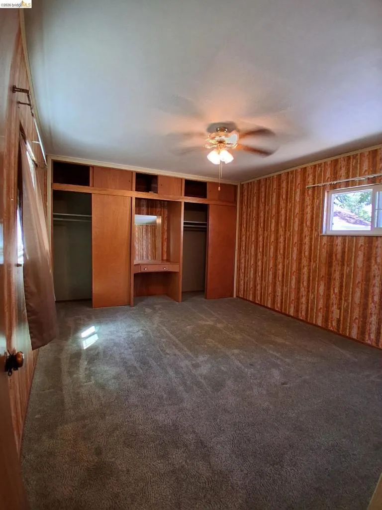125 Oak Place Pittsburg, CA 94565