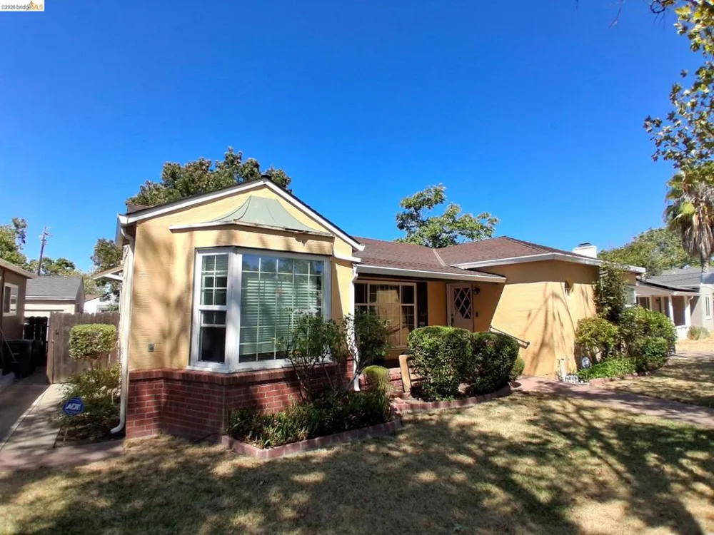 125 Oak Place Pittsburg, CA 94565