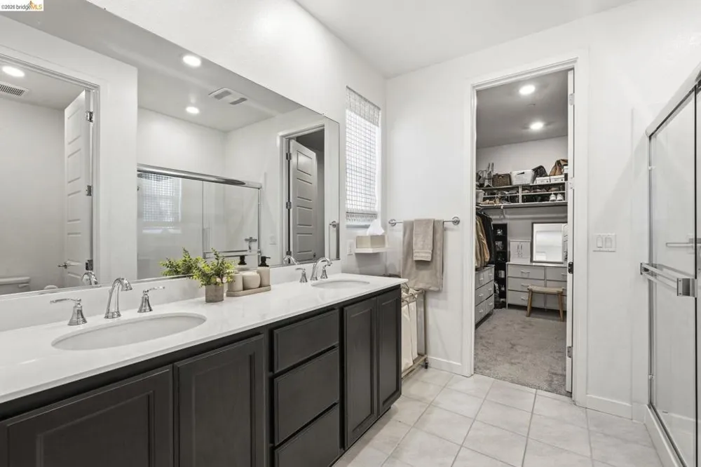 15929 Testarossa St Lathrop, CA 95330
