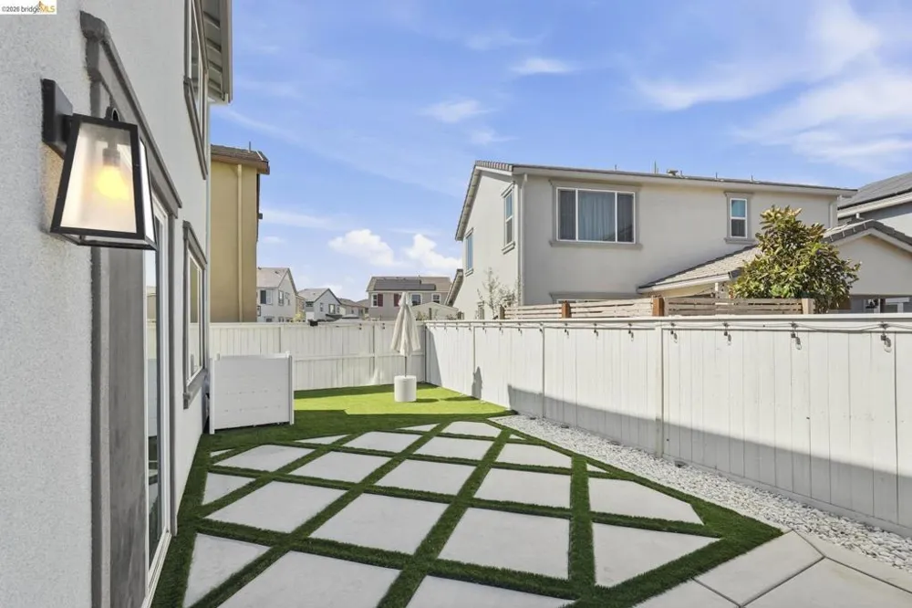 15929 Testarossa St Lathrop, CA 95330