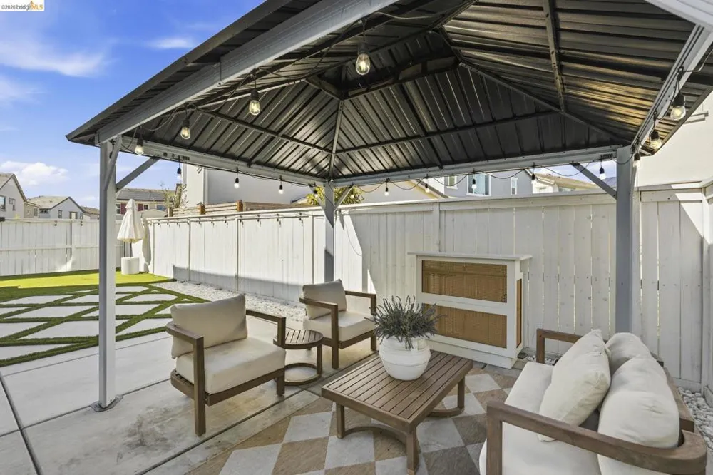 15929 Testarossa St Lathrop, CA 95330