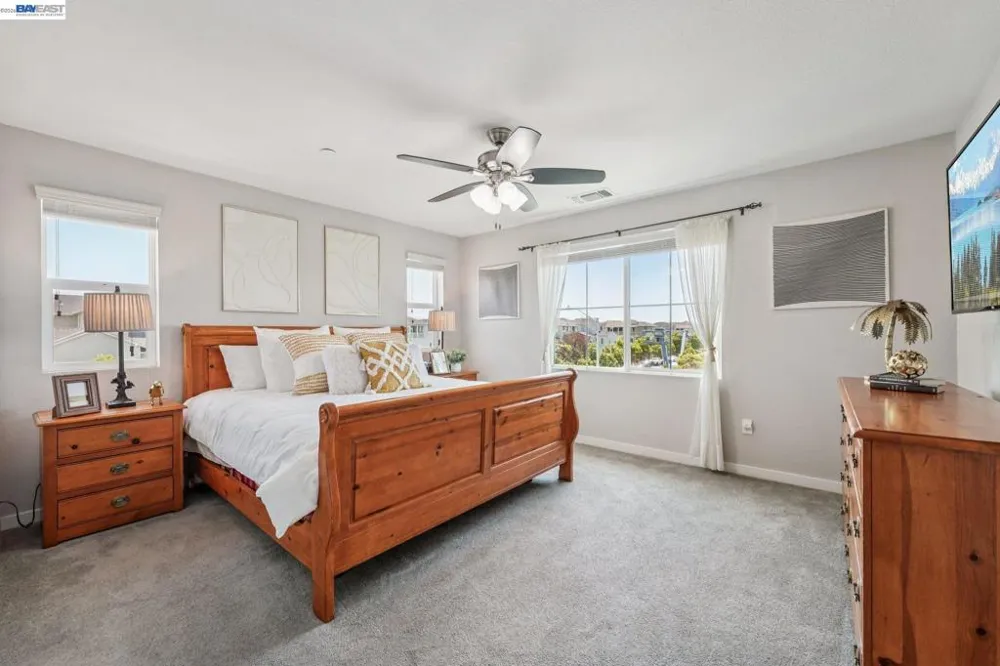 8550 Boardwalk Way Newark, CA 94560