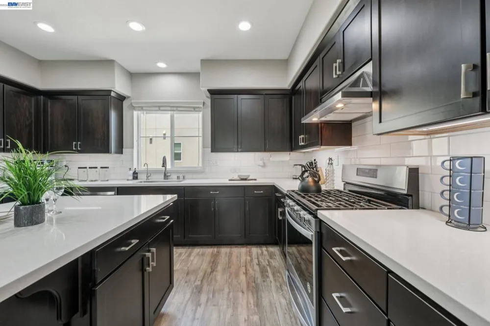 8550 Boardwalk Way Newark, CA 94560