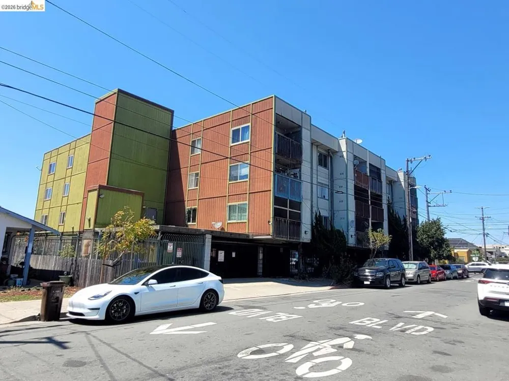 1532 Chanslor AVE Richmond, CA 94801