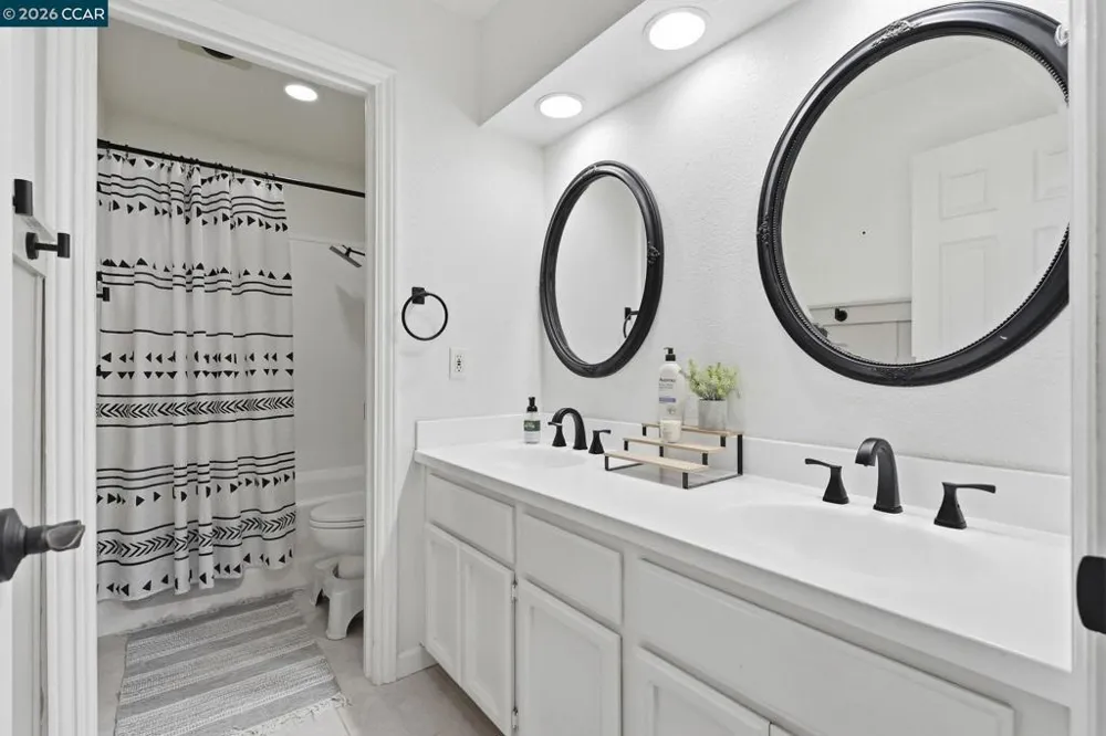 3029 Larkspur Dr Antioch, CA 94531