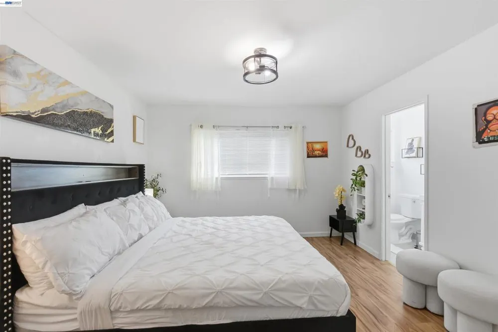 1382 Donna St Novato, CA 94947