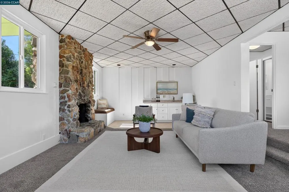 748 3rd Ave. Pinole, CA 94564