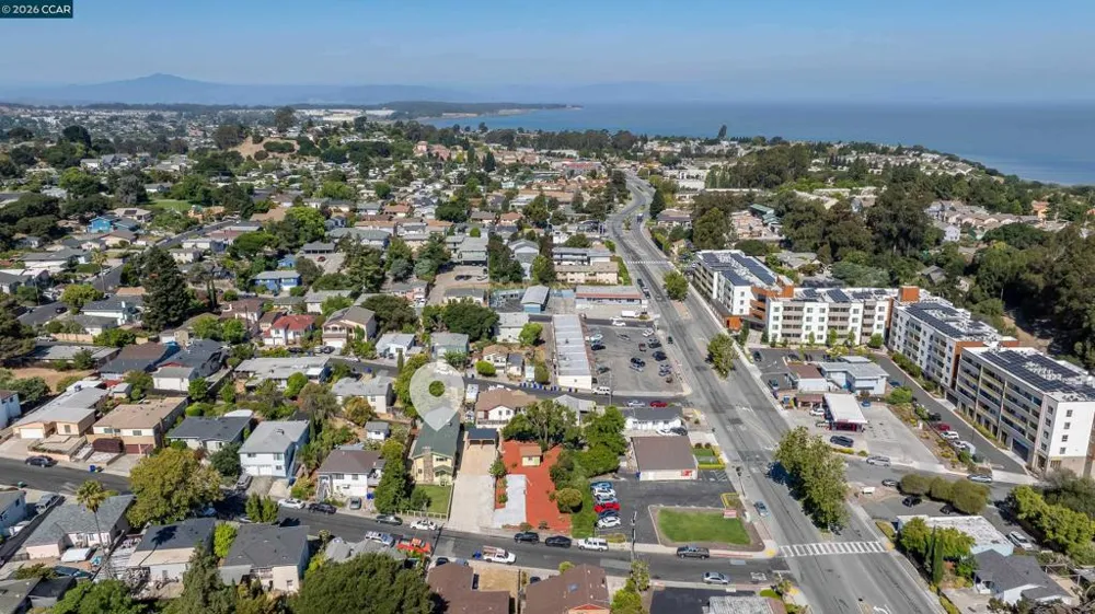 748 3rd Ave. Pinole, CA 94564