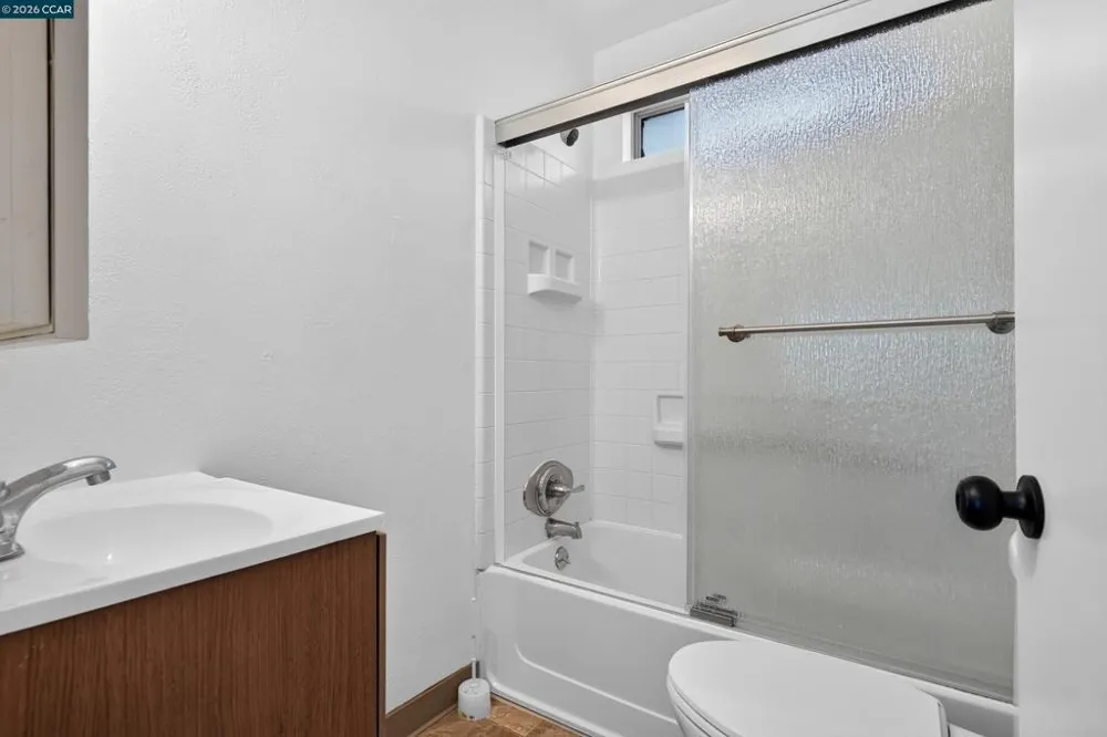 748 3rd Ave. Pinole, CA 94564