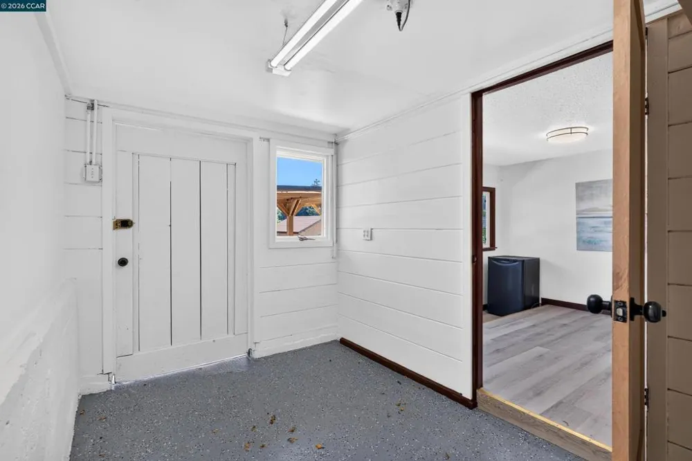 748 3rd Ave. Pinole, CA 94564