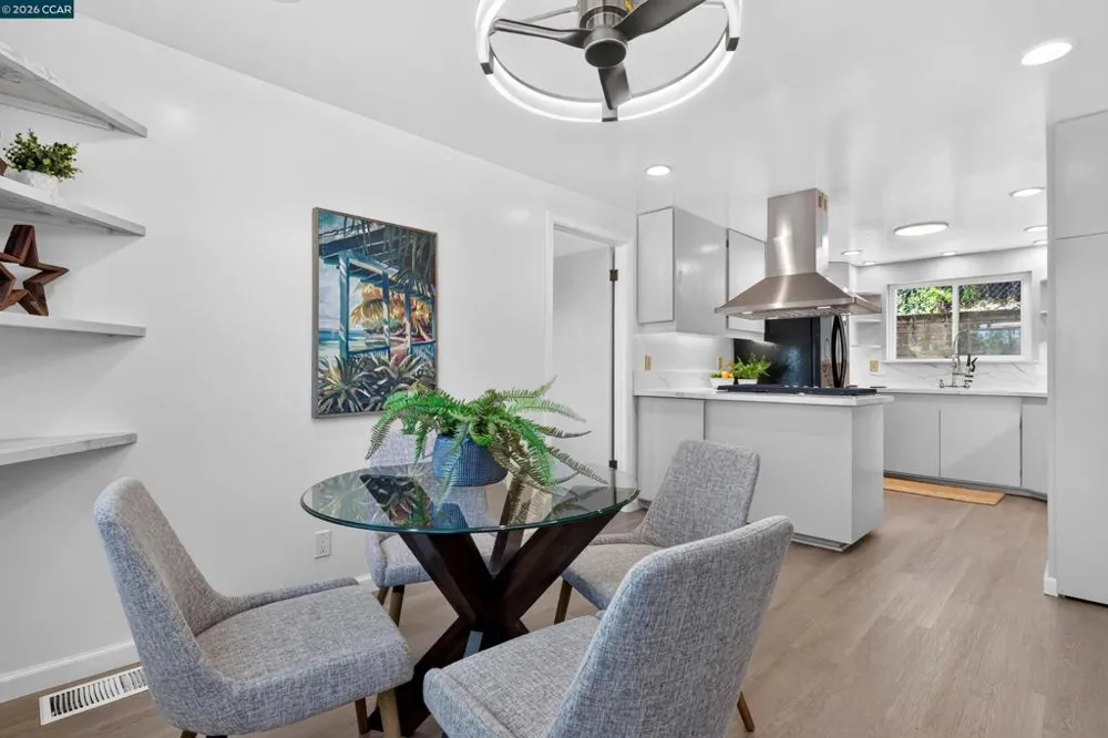 748 3rd Ave. Pinole, CA 94564