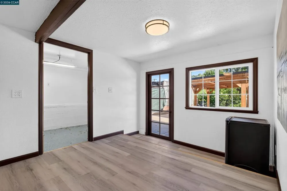 748 3rd Ave. Pinole, CA 94564